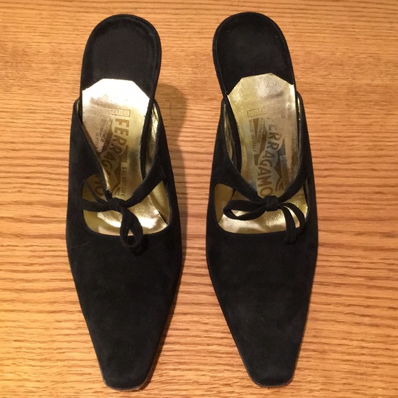 Salvatore Ferragamo Pump Size 7 C - Picture 4 of 8